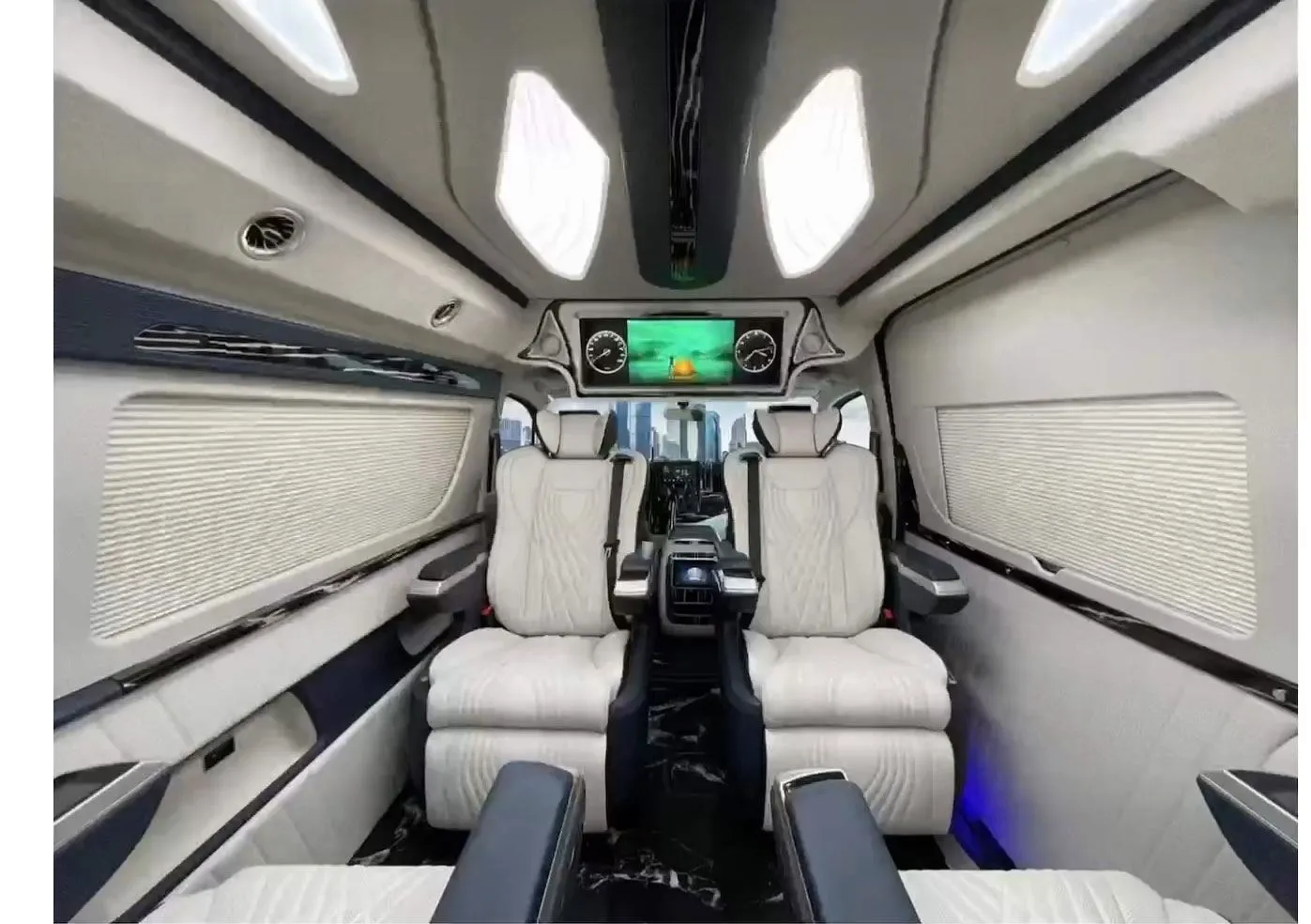 Toyota Hiace uppfærir lúxusinnréttingu