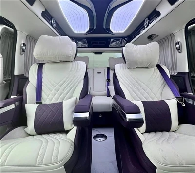 Mercedes Benz Nanny bíll breytt innrétting